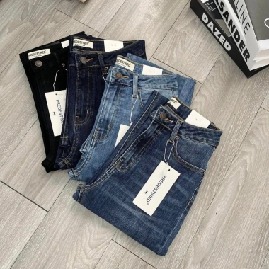 Quần Jeans ống đứng trơn 92-95cm - Đường may chắc, phong cách, chỉ 360.000đ