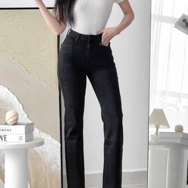 Quần Jeans ống đứng trơn 92-95cm - Đường may chắc, phong cách, chỉ 360.000đ