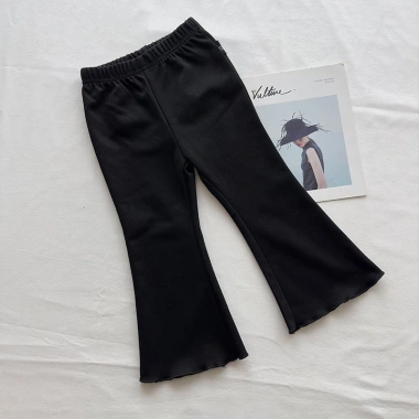 Quần Jeans Ống Loe Bé Gái Dáng Ôm Vải Bò Mềm Mịn Co Giãn Nhẹ Kids Giá 108k