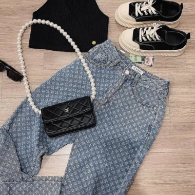 Quần Jeans Ống Rộng Thêu Nổi Quảng Châu - Giá 500,610 VND, Giảm còn 407,000 VND