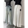 Quần Jeans Suông Thêu X Đen QJSTXD Giá 400k - Giảm Giá, Độ Bền và Phong Cách 5