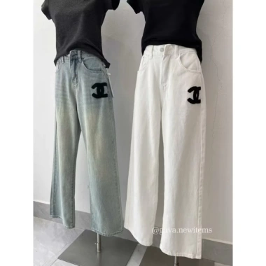 Quần Jeans Suông Thêu X Đen QJSTXD Giá 400k - Giảm Giá, Độ Bền và Phong Cách