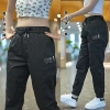 Quần jogger kaki dáng thể thao mềm, unisex nam nữ tập thể dục 158.120₫ 2