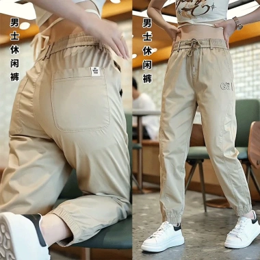 Quần jogger kaki mới mềm, thêu sang trọng - Unisex nam nữ, giá 98.450₫ (giảm từ 121.094₫)