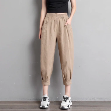 Quần Jogger Nữ Lưng Thun Xếp Ly Gấu, Bo Gấu Đũi Xước - 98.999đ