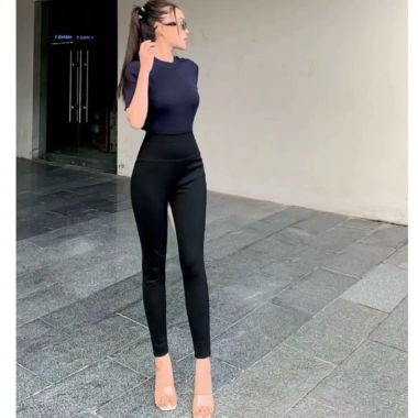Quần Legging Cạp Cao 10cm Tôn Dáng Nâng V3 Chất Umi Hàn Co Dãn 4 Chiều 106.999 VND 10 Quần Legging Cạp Cao 10cm Tôn Dáng Nâng V3 Chất Umi Hàn Co Dãn 4 Chiều 106.999 VND 10