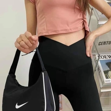 Quần legging hộp vàng full box - Co giãn tốt, thời trang, giảm 18% còn 114.560₫
