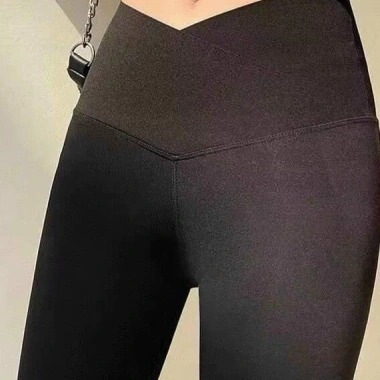Quần legging hộp vàng full box - Co giãn tốt, thời trang, giảm 18% còn 114.560₫ 8