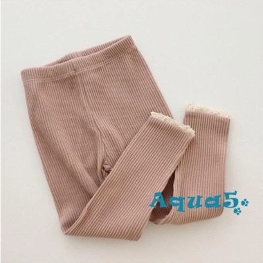 Quần legging mềm phối ren thời trang bé gái Giá ưu đãi 123.768₫ 4 Quần legging mềm phối ren thời trang bé gái Giá ưu đãi 123.768₫ 4