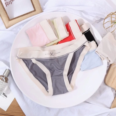 Quần Lót Nữ Cao Cấp Mềm Mại Kháng Khuẩn Cạp Cao Tôn Dáng Sexy A69 Giá 21.462₫ 10