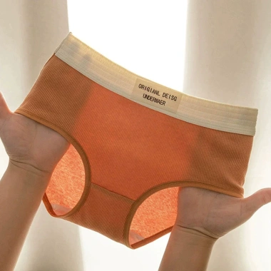 Quần Lót Nữ Cotton Cạp Chữ Cá Tính, Chip Vừa Đáy Kháng Khuẩn AMYBRA L1.226