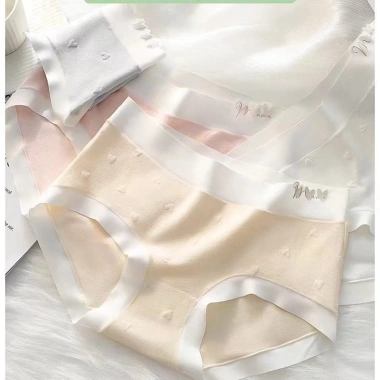 Quần Lót Nữ Cotton Lụa Cao Cấp Trái Tim - Mềm Mại, Thoáng Mát, Giá 20.000₫ 6 Quần Lót Nữ Cotton Lụa Cao Cấp Trái Tim - Mềm Mại, Thoáng Mát, Giá 20.000₫ 6