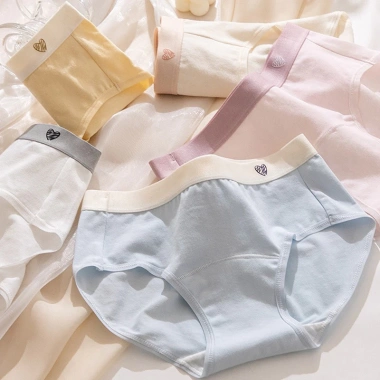 Quần Lót Nữ Cotton Mềm Mại Pastel Cạp Vừa Lưng Thun Co Giãn AMYBRA L183 Giá 40k 2 Quần Lót Nữ Cotton Mềm Mại Pastel Cạp Vừa Lưng Thun Co Giãn AMYBRA L183 Giá 40k 2