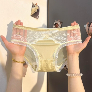 Quần Lót Nữ Gợi Cảm Ánh Sáng Sang Trọng, Kháng Khuẩn Đáy Mỹ, Ren Desire Trong Suốt Satin Lụa – Giá 40.986₫