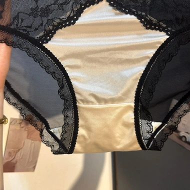 Quần Lót Nữ Gợi Cảm Ánh Sáng Sang Trọng, Kháng Khuẩn Đáy Mỹ, Ren Desire Trong Suốt Satin Lụa – Giá 40.986₫