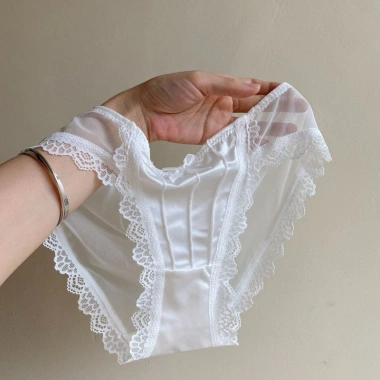 Quần Lót Satin Cổ Điển Kiểu Pháp Ren Gợi Cảm - Giá chỉ 36.209 VND 5