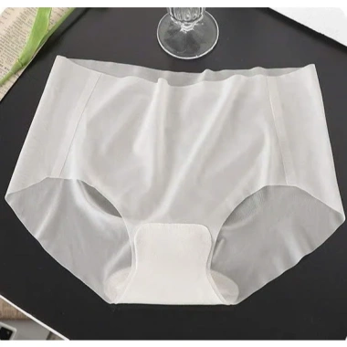 Quần lót tàng hình su lụa băng mát lạnh, không viền, siêu mỏng nhẹ, chỉ 19.000₫ 8 Quần lót tàng hình su lụa băng mát lạnh, không viền, siêu mỏng nhẹ, chỉ 19.000₫ 8
