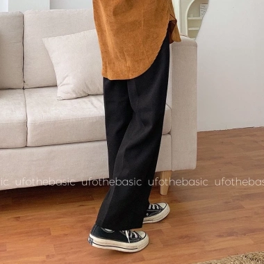 Quần ống rộng dáng suông dài - Straight Trousers ufo.thebasic giảm giá 268.400₫