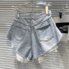 Quần short denim vát rộng ren viền trắng - ngọt cay, rửa nước, chỉ 588.018₫ 4
