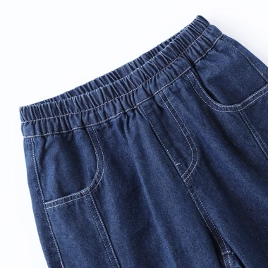 Quần short jean bé trai rộng chống mài mòn, thoải mái, in hình LUCKY 194.400đ 5