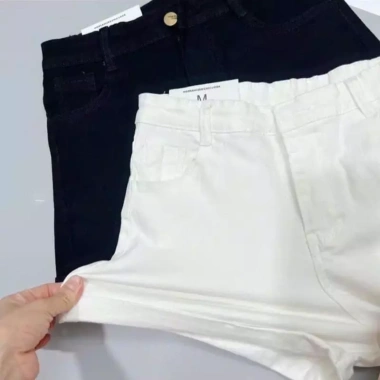 Quần short jean nữ co dãn form ôm, cạp cao, lên cuốn trơn cơ bản, dáng thon AH06 – Giá 159k 2 Quần short jean nữ co dãn form ôm, cạp cao, lên cuốn trơn cơ bản, dáng thon AH06 – Giá 159k 2