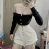 Quần short jeans nữ rách 4 nút lưng cao - Giá ưu đãi 129,000₫ 2
