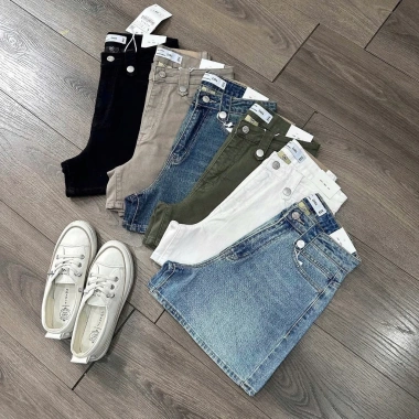Quần Short Jeans Trơn Đai Lưng ZR - Phong Cách Hiện Đại, Giá Ưu Đãi 288k