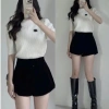 Quần Short Nhung Cạp Cao Nữ - Dễ Phối Đồ Cho Mặc Đi Chơi, Noel, Tết 6