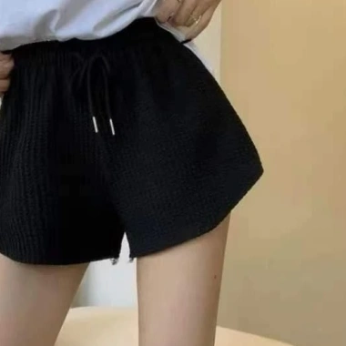Quần short nữ tổ ong mát mẻ, thoáng khí, giảm 20% chỉ 69.600đ - thời trang hè 4