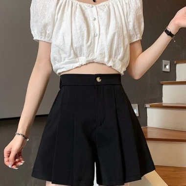 Quần Sooc Nữ Ống Rộng Dáng Váy, Cạp Khuy Đứng Xòe Xinh Xắn - Giá 78.000đ