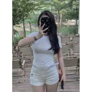 Quần sọt đùi bò jean nữ lưng cao co dãn, thêu AH thời trang, chỉ 159.000đ 5 Quần sọt đùi bò jean nữ lưng cao co dãn, thêu AH thời trang, chỉ 159.000đ 5