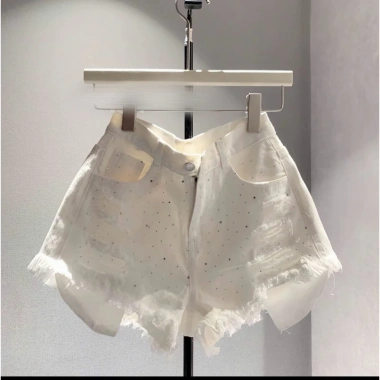 Quần sọt jean lưng cao túi lộ đính đá G 8.136 - Thoải mái, thời trang, giá 139.000đ