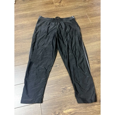 Quần tập nam đen lửng size M giảm giá 20.000đ - 2hand, thoáng mát, thoải mái Quần tập nam đen lửng size M giảm giá 20.000đ - 2hand, thoáng mát, thoải mái