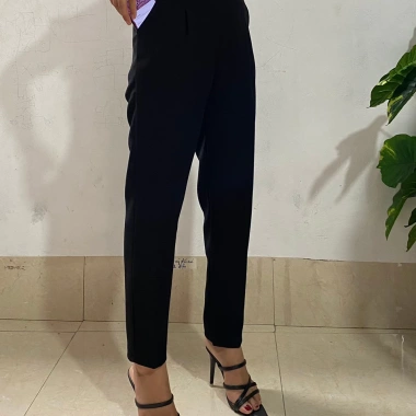 Quần Tây Baggy Nữ Lưng Cao Cạp V Khóa Sau Lưng - Phong Cách Đi Học và Công Sở 4 Quần Tây Baggy Nữ Lưng Cao Cạp V Khóa Sau Lưng - Phong Cách Đi Học và Công Sở 4