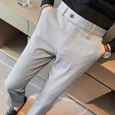 Quần tây nam Hàn Quốc đen cao cấp – Form chuẩn, xu hướng trẻ trung, giá 350.000₫ 10 Quần tây nam Hàn Quốc đen cao cấp – Form chuẩn, xu hướng trẻ trung, giá 350.000₫ 10