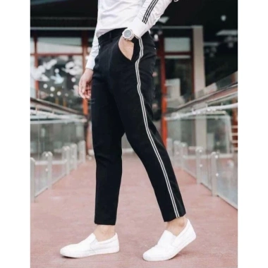Quần tây nam viền trắng thể thao cá tính – quần âu nam dễ phối, giảm còn 128.000₫