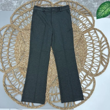 Quần tây nữ ống đứng dáng loe nhẹ vải UMI Hàn co giãn 4 chiều – Giá chỉ 199.000đ 3 Quần tây nữ ống đứng dáng loe nhẹ vải UMI Hàn co giãn 4 chiều – Giá chỉ 199.000đ 3