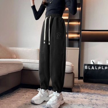 Quần túi hộp kaki nữ 18-50kg, ống suông rộng cạp chun, lưng cao, phù hợp bé gái 6-14 tuổi, giá 77.000đ 20 Quần túi hộp kaki nữ 18-50kg, ống suông rộng cạp chun, lưng cao, phù hợp bé gái 6-14 tuổi, giá 77.000đ 20