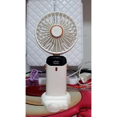 Quạt cầm tay mini PTLUXURY 10.000mAh - 5 tốc độ, đèn LED, dây đeo cổ - chỉ 48.000₫ 3 Quạt cầm tay mini PTLUXURY 10.000mAh - 5 tốc độ, đèn LED, dây đeo cổ - chỉ 48.000₫ 3
