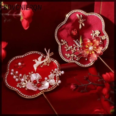 Quạt Cưới Cầm Tay Retro Hoa Đẹp - Sel Cổ Tinh Tế, Mặt Dây Chuyền Quà Tặng