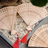 Quạt Gỗ Cầm Tay Dây Tua Rua Decor Kim Vinh Trang Trí Tết Giá 40.500₫ Giảm Sốc 9