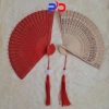 Quạt gỗ trắng và đỏ tua ngọc vân - gấp gọn, decor Tết, giỏ quà, chỉ 9.000đ