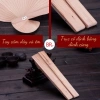 Quạt Gỗ Xếp Họa Tiết Cổ Trang - Thơm, Trang Trí Ảnh Áo Dài, Tháp Bánh 1.747 Giá 15.000đ 8