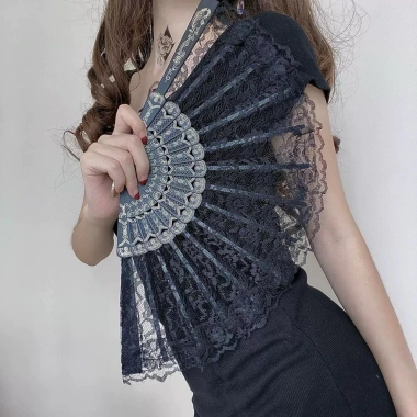 Quạt ren họa tiết cosplay lolita - Ghiền Cói chụp ảnh lễ tết, chỉ 29.000₫ 2