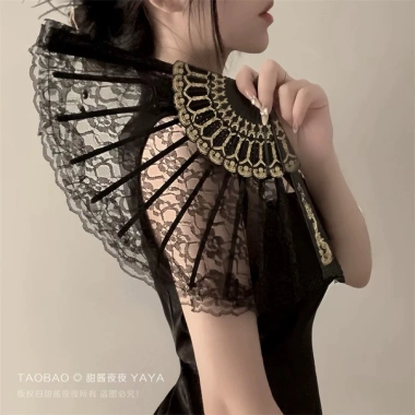 Quạt ren họa tiết cosplay lolita - Ghiền Cói chụp ảnh lễ tết, chỉ 29.000₫ 5
