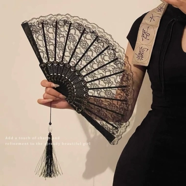 Quạt ren họa tiết cosplay lolita - Ghiền Cói chụp ảnh lễ tết, chỉ 29.000₫ 7