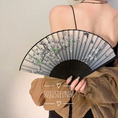 Quạt vải xếp cổ trang in hình cầm tay dây tua rua – phụ kiện múa chụp ảnh 7