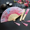 Quạt Xếp Cầm Tay Bằng Lụa Cán Gỗ Phối Tua Rua Chất Lượng Cao Phong Cách Trung Hoa Giá Ưu Đãi 58.512 VND 5