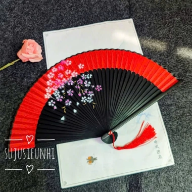 Quạt xếp cầm tay nan tre đen - Đạo cụ chụp ảnh Trung Nhật, phụ kiện múa cổ trang, chỉ 56.000₫ 4