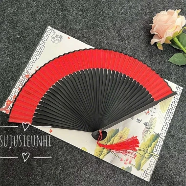 Quạt xếp cầm tay nan tre đen - Đạo cụ chụp ảnh Trung Nhật, phụ kiện múa cổ trang, chỉ 56.000₫ 5